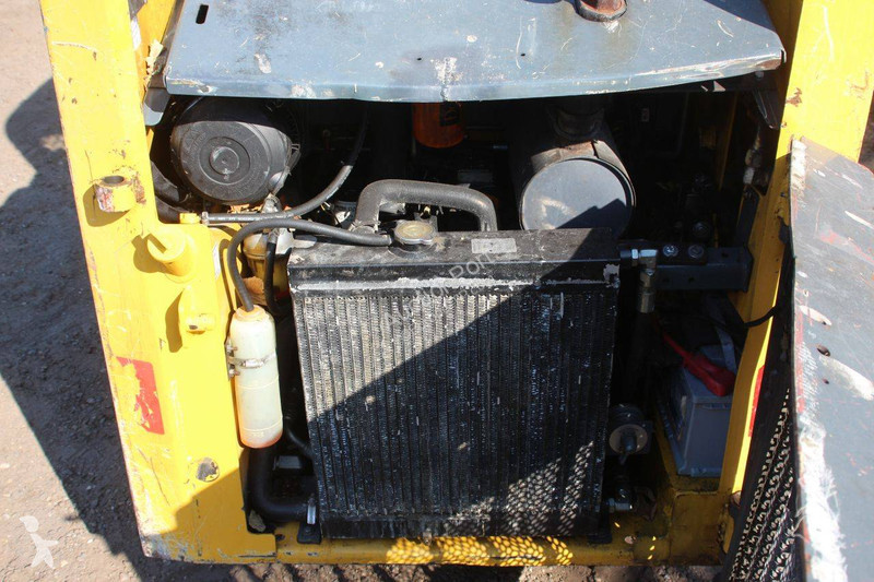Chargeuse Gehl 3840