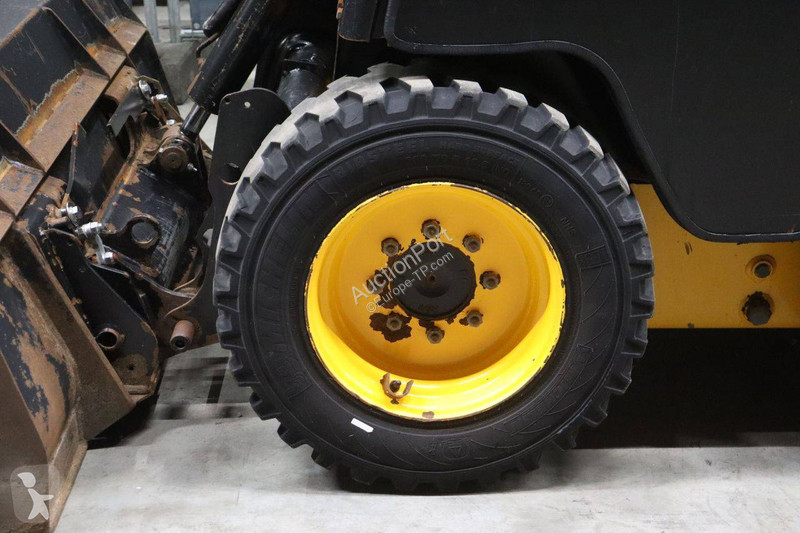 Pala cargadora JCB 155 (T4) BW2