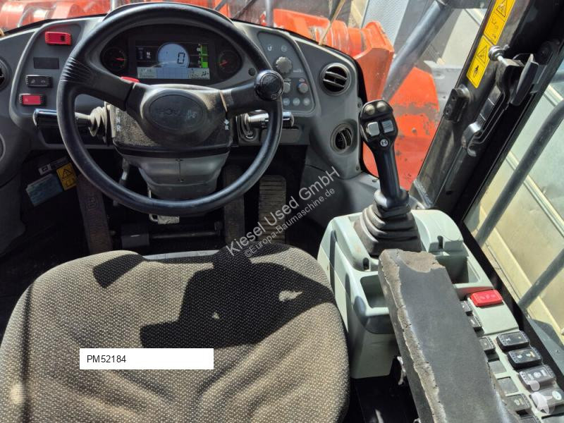 Навантажувач Hitachi 6