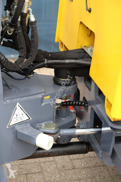 Eurotrac -CIF loader