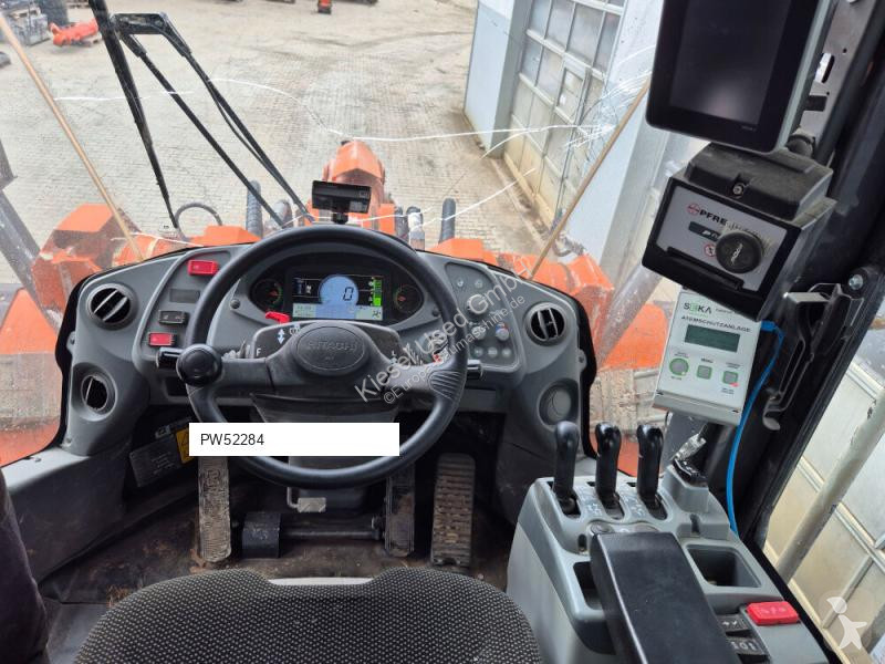 Rakodógép Hitachi 6