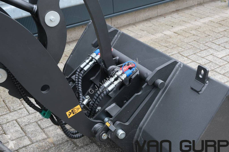Chargeuse Eurotrac W11 | 2026 | Giant...