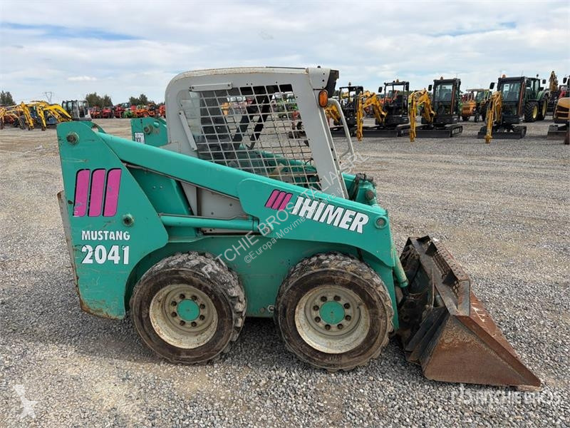 Chargeuse IHI 2041 Skid Steer Loader