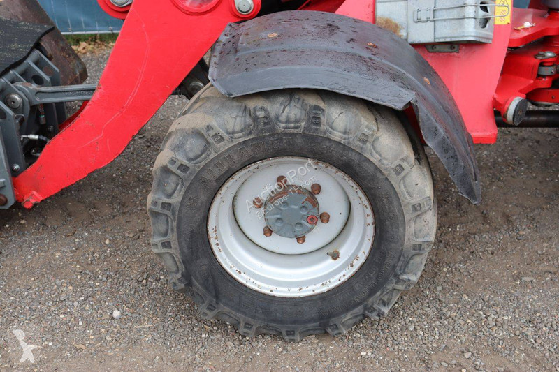 مُحمّلة Weidemann 3070CX