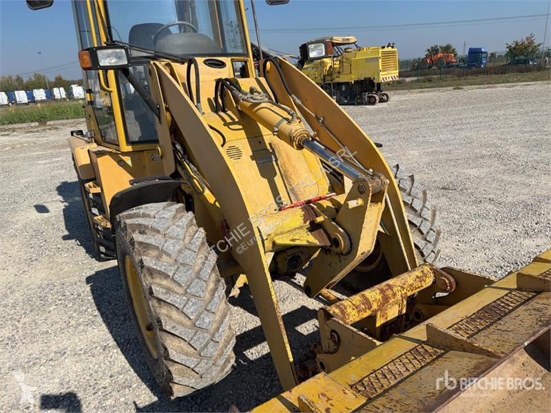 Pala cargadora Komatsu WB70A Wheel Loader