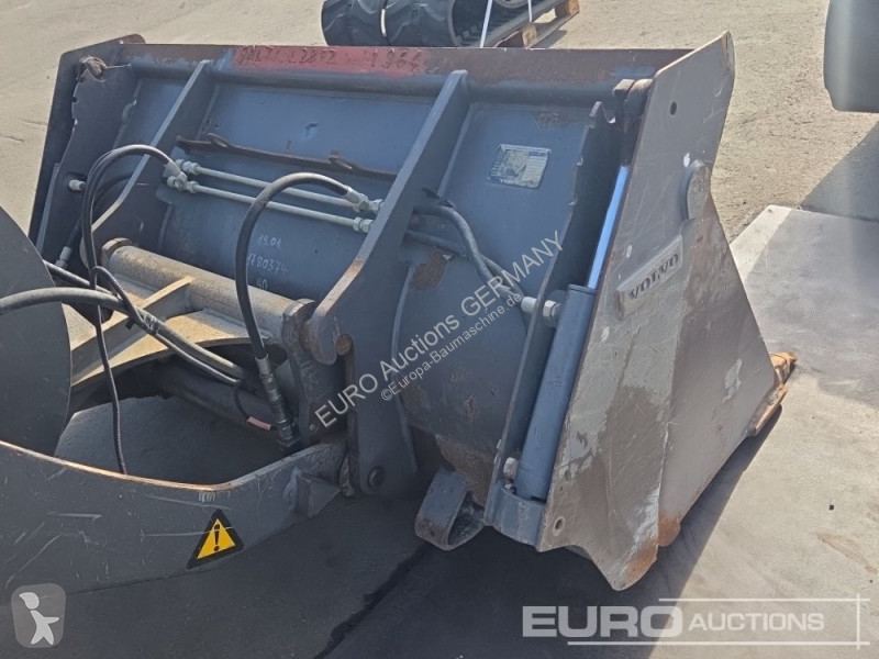 Pala cargadora Volvo L28F