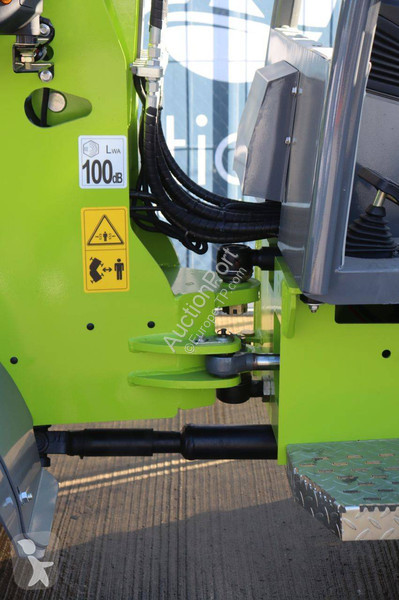 Chargeuse  MT1090