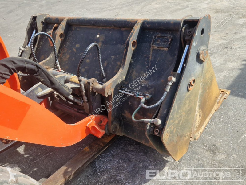 Lastare Kubota R085