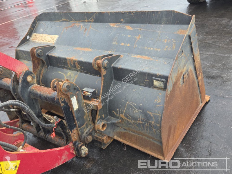 Nakladač Yanmar V100