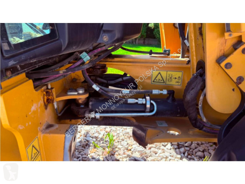 مُحمّلة Caterpillar 906M