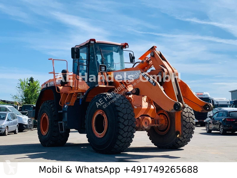 Chargeuse Doosan 4503...