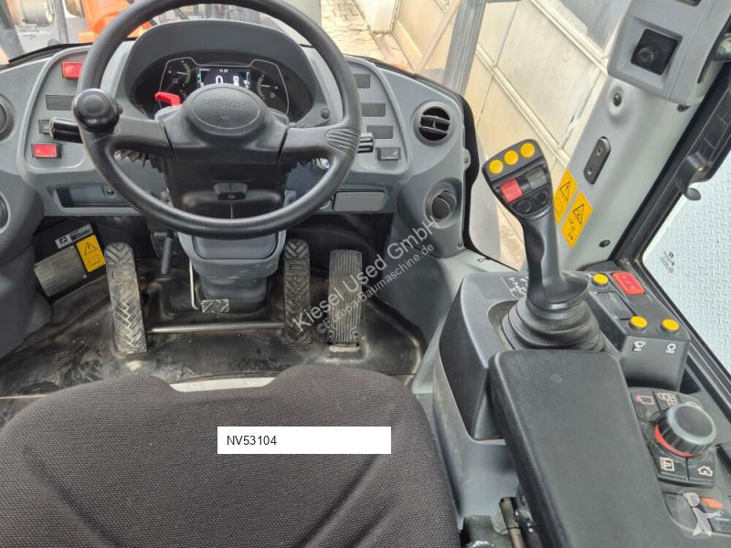 Товарач Hitachi 7