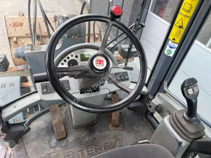 Shovel Terex