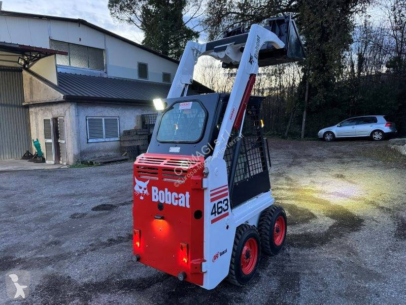 Shovel Bobcat