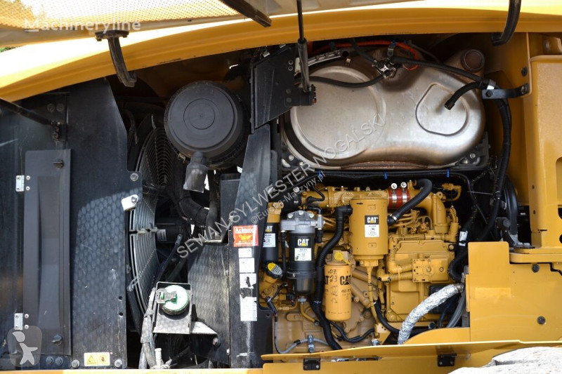 Shovel Caterpillar 938 M