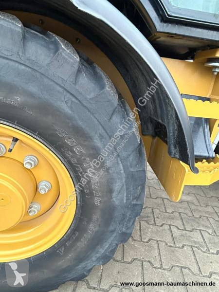 Shovel Caterpillar 907 M