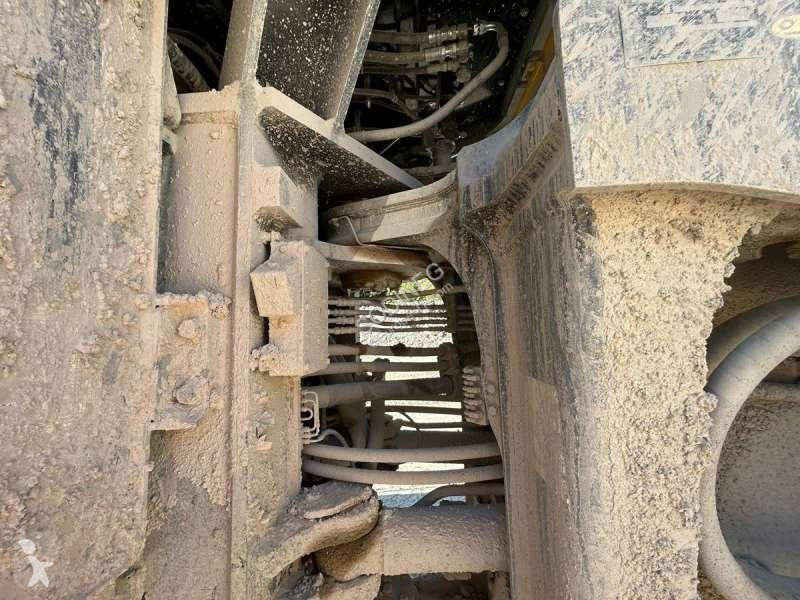Incarcator Komatsu  WA600-8E0