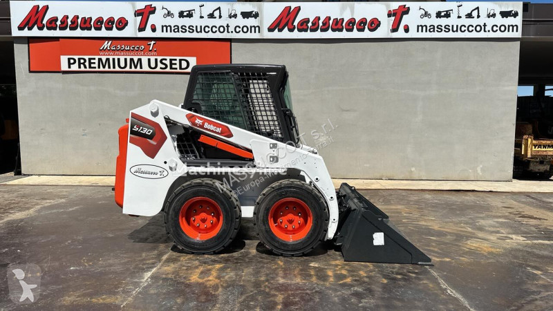 Shovel Bobcat