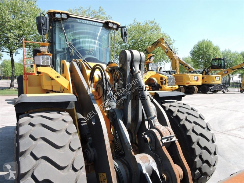 Nakladač Volvo L150H