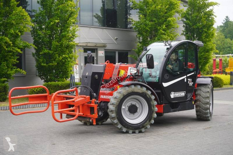 Încărcător telescopic Faresin-Haulotte 730C...