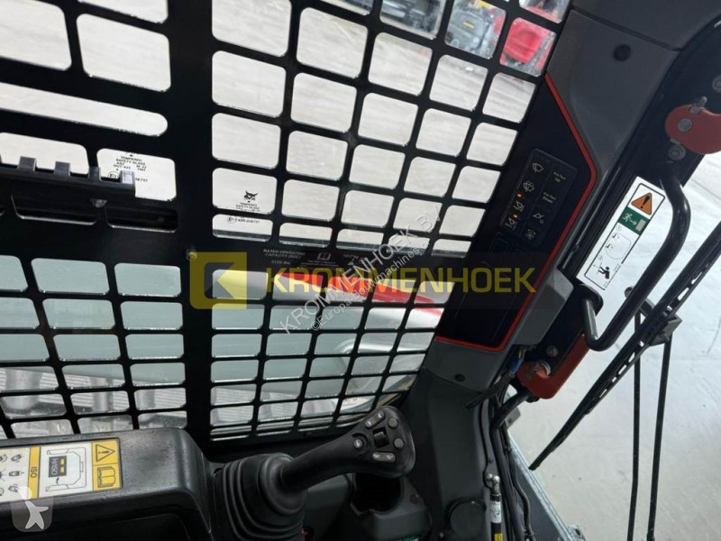 Shovel Bobcat T 76