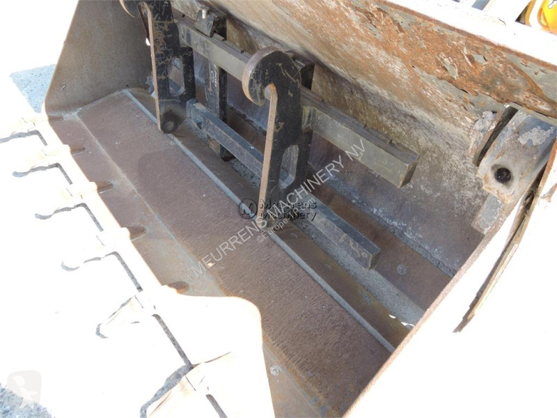مُحمّلة Volvo L25F + FORK