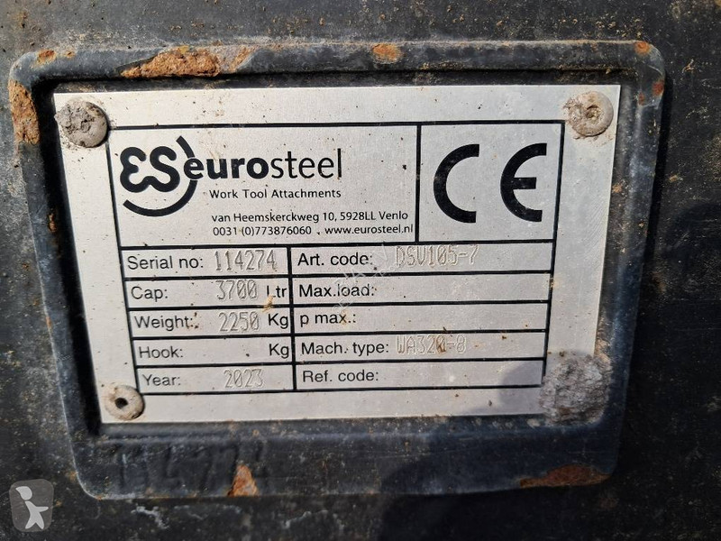 مُحمّلة Komatsu -8E0