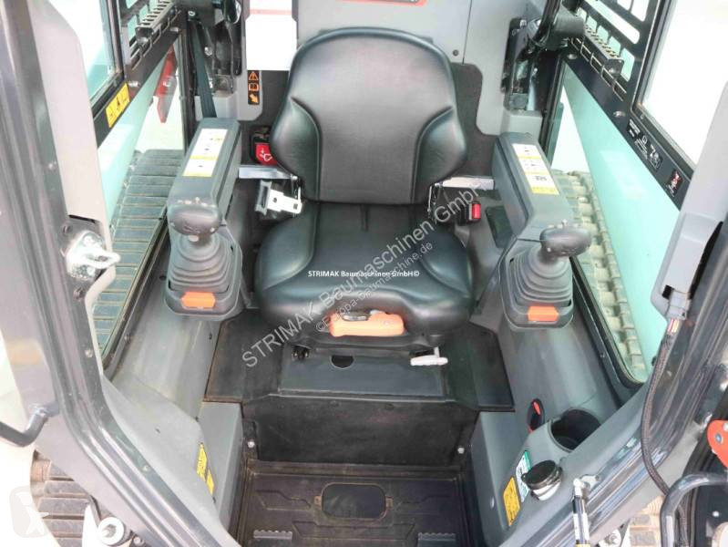Shovel Bobcat T86