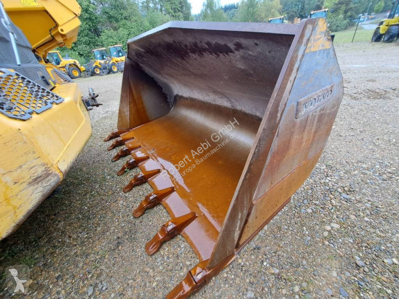 Incarcator Volvo L 260 H