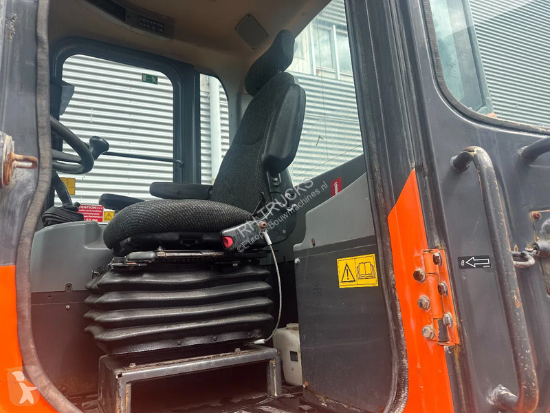 Pá carregadora Doosan 4X4, CE, 6117 HOURS