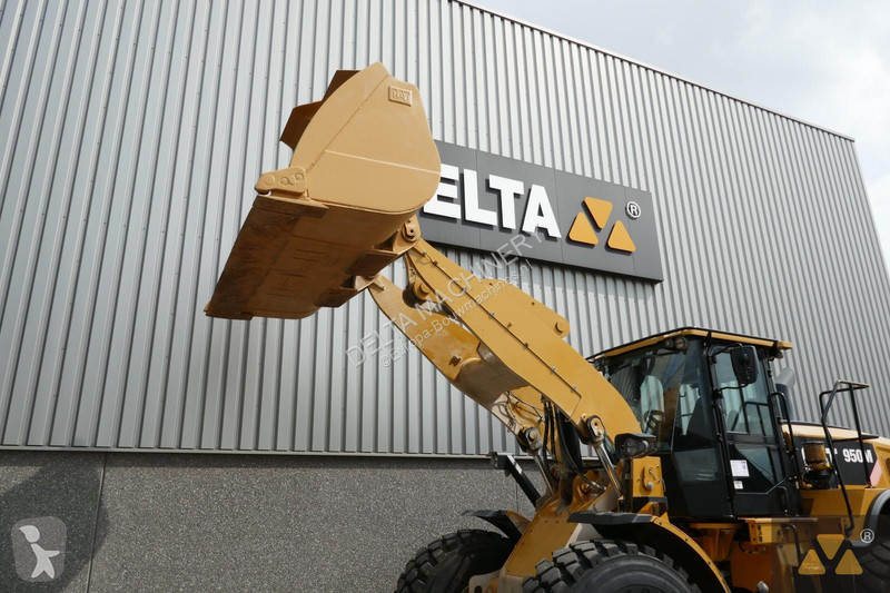 Pá carregadora Caterpillar M