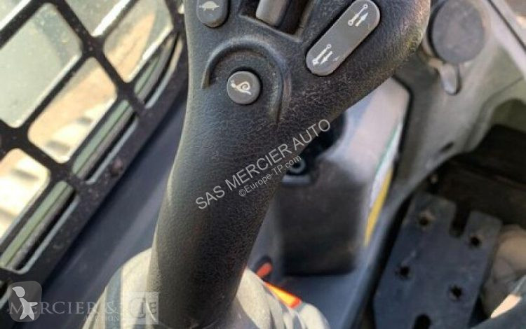 Shovel Bobcat chargeuse compacte sur chenilles...