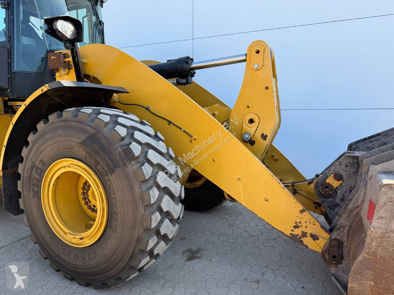 Læssemaskine Caterpillar M - New Michelin Tyres...