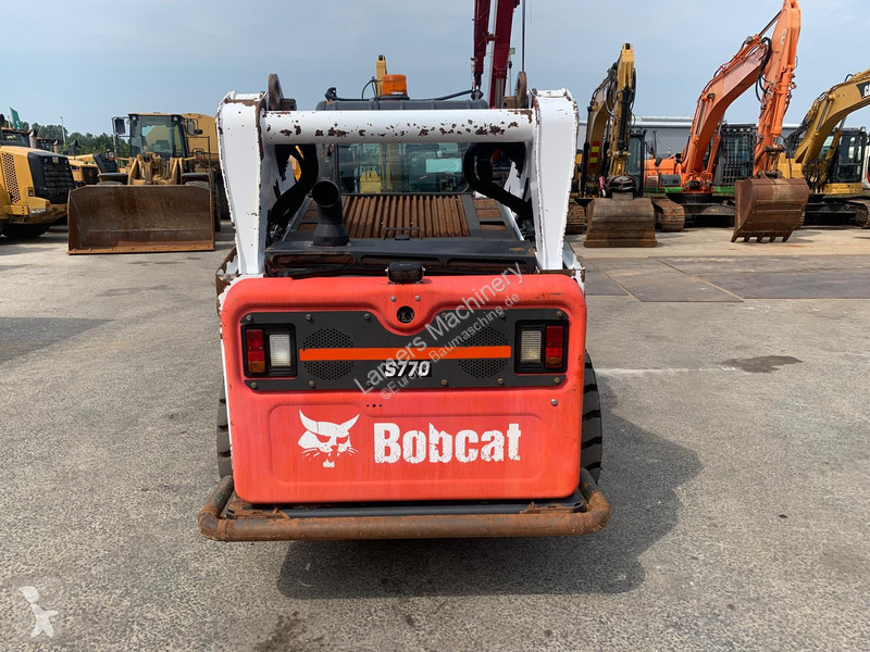 Shovel Bobcat NVT