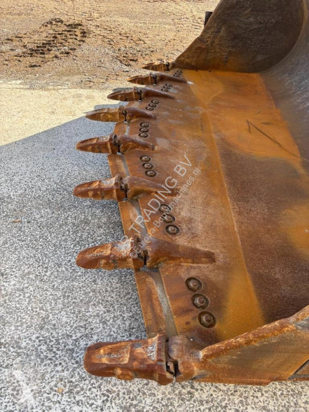 Shovel Caterpillar 980 M