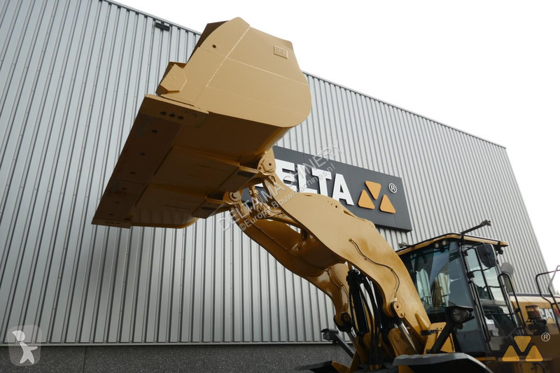 Nakladač Caterpillar 980M