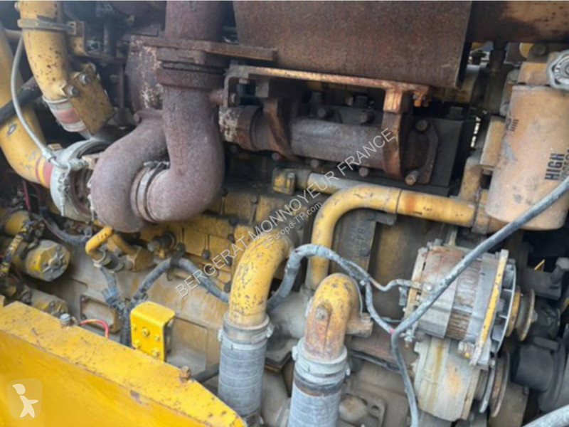 Товарач Komatsu WA700