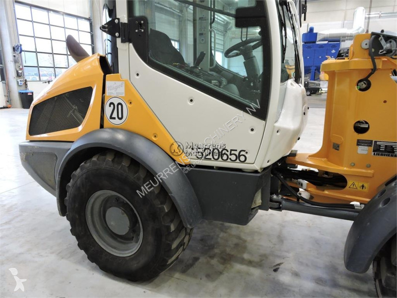 Nakladač Liebherr L508 + FORK