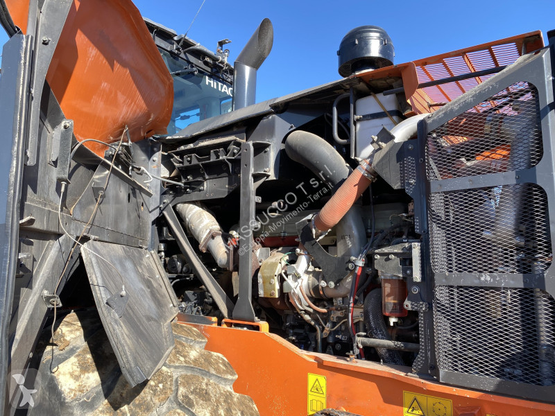 Nakladač Hitachi 5