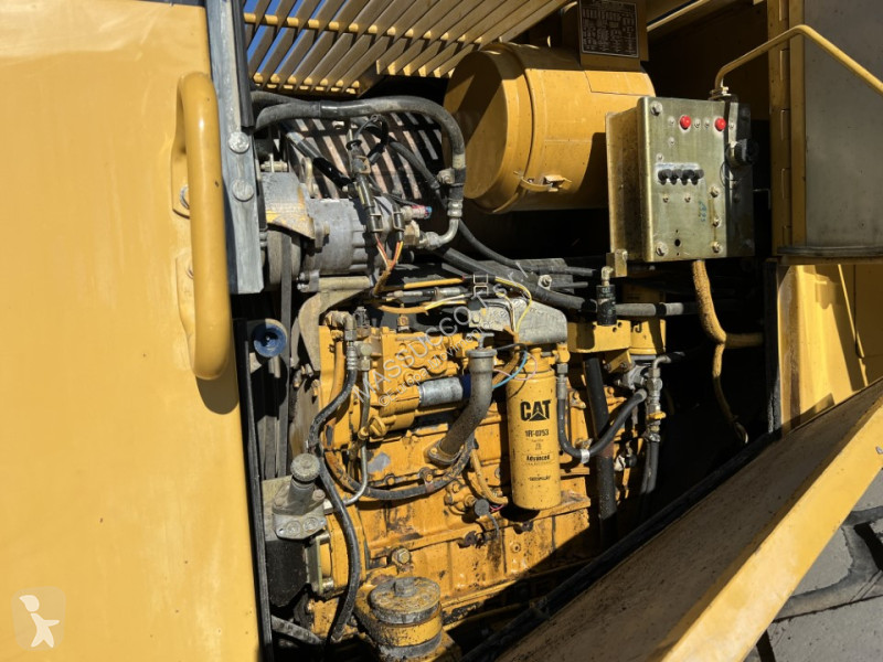 مُحمّلة Caterpillar F2H