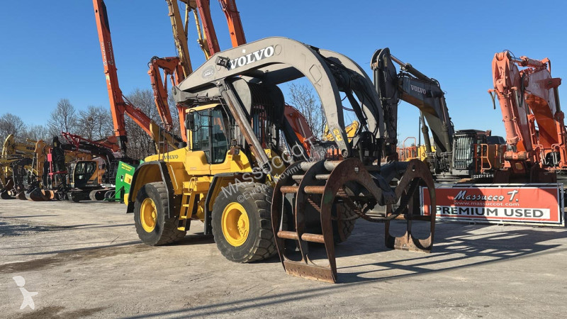 Nakladač Volvo HL