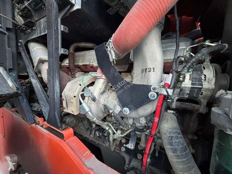 Фронтальный погрузчик Hitachi 3305B 5500 l BUCKET