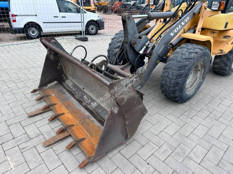 مُحمّلة Volvo B PRO 3er Kreis...