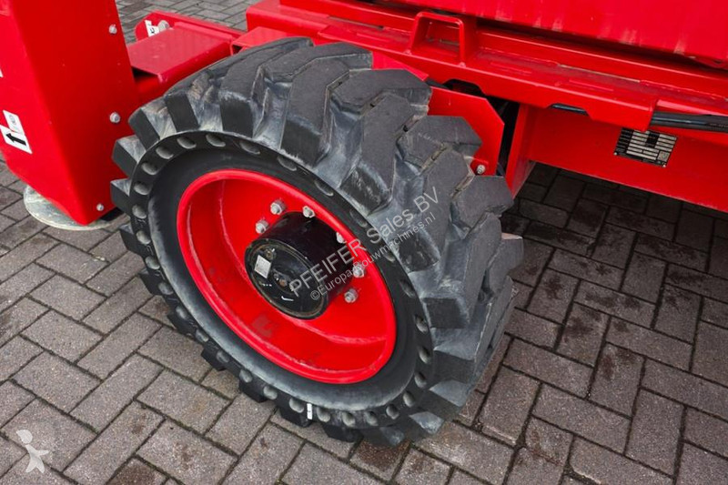 Vysokozdvižná plošina  SR1623D Diesel 4x4...