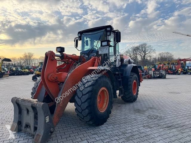 مُحمّلة Hitachi 1806