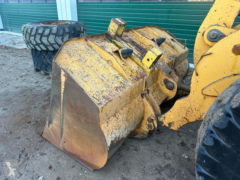 Læssemaskine Liebherr Included spare wheels