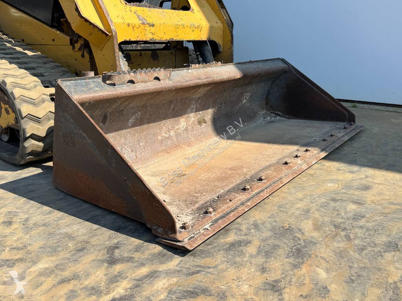 Nakladač Caterpillar 259D - Two-Speed Compact...