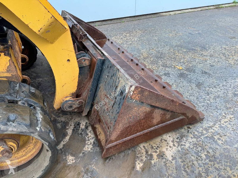 Nakladač Caterpillar 259D - Two-Speed Compact...