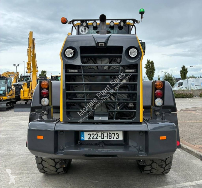 Chargeuse Komatsu WA 270-8