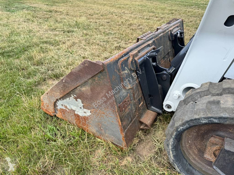 مُحمّلة Bobcat T590 - Track Loader / Closed Cab